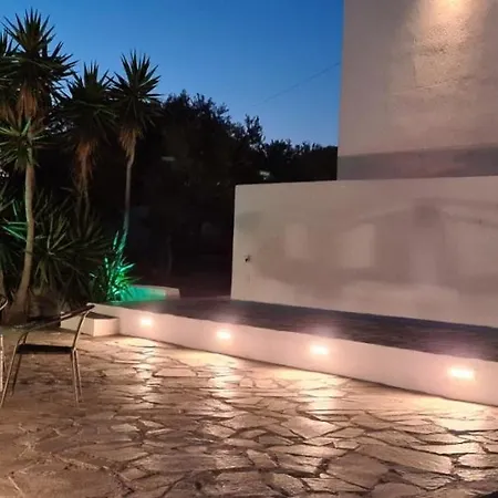 Paro's King Luxury A3 شقة Alikí